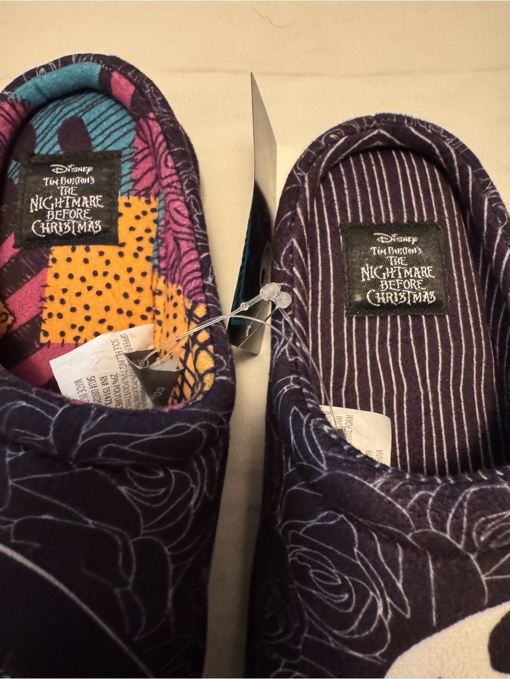 Disney The Nightmare Before Christmas Jack & Sally Slip-On Slippers -Women's 5/6 - Picture 2 of 4